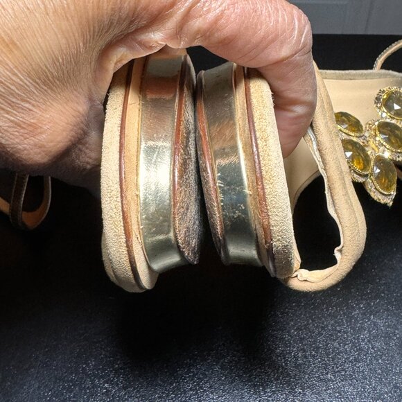 KAte spade size 7 sandal with jeweled accents - Picture 9 of 12